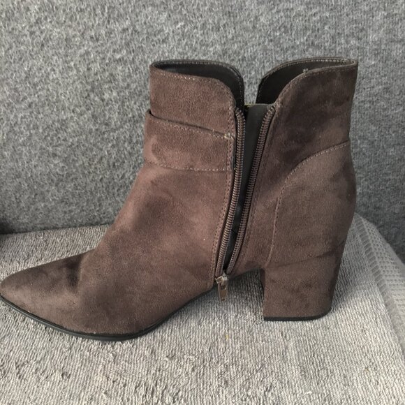 Liz Claiborne Cornelia Pointed Toe Ankle Boot Sz 10 M Chocolate Brown EUC - Picture 5 of 11